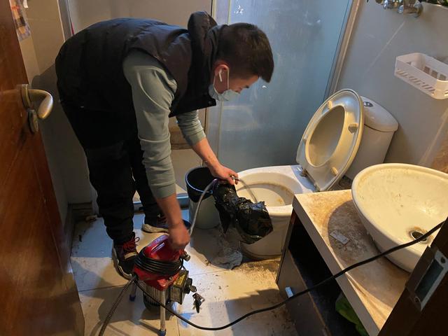 自流井马桶疏通-疏通下水道